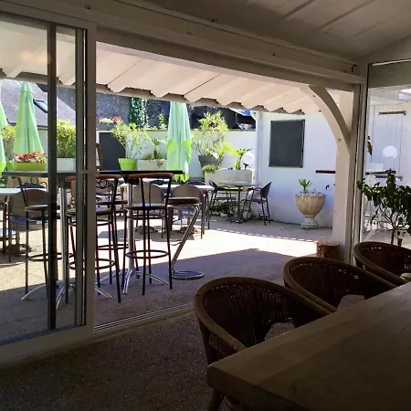 Des Nestes Hotel